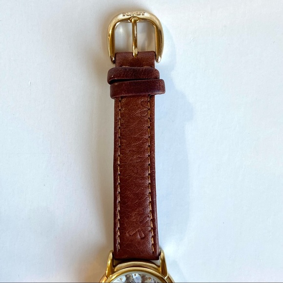 ⚡️Host Pick⚡️Limited Edition Vintage Pooh Snowflake Watch #849 of 1000🌟 - Picture 11 of 16